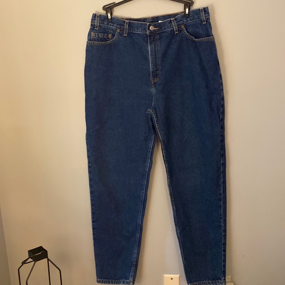 Vintage Levi’s 550 Red Tab Tapered Jeans